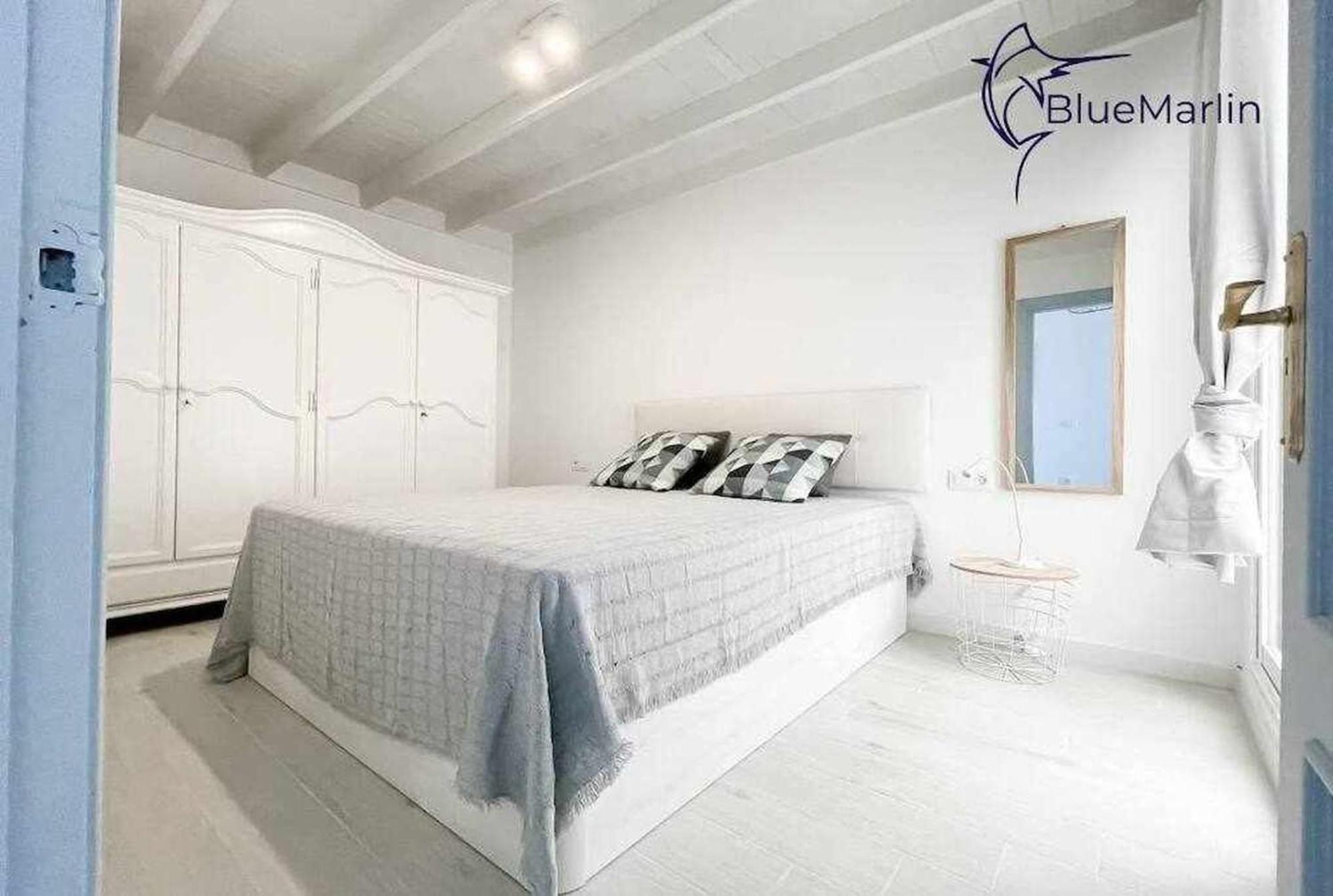 Апартаменты B-Rent Bluemarlin Boutique Sea View Коральео Экстерьер фото