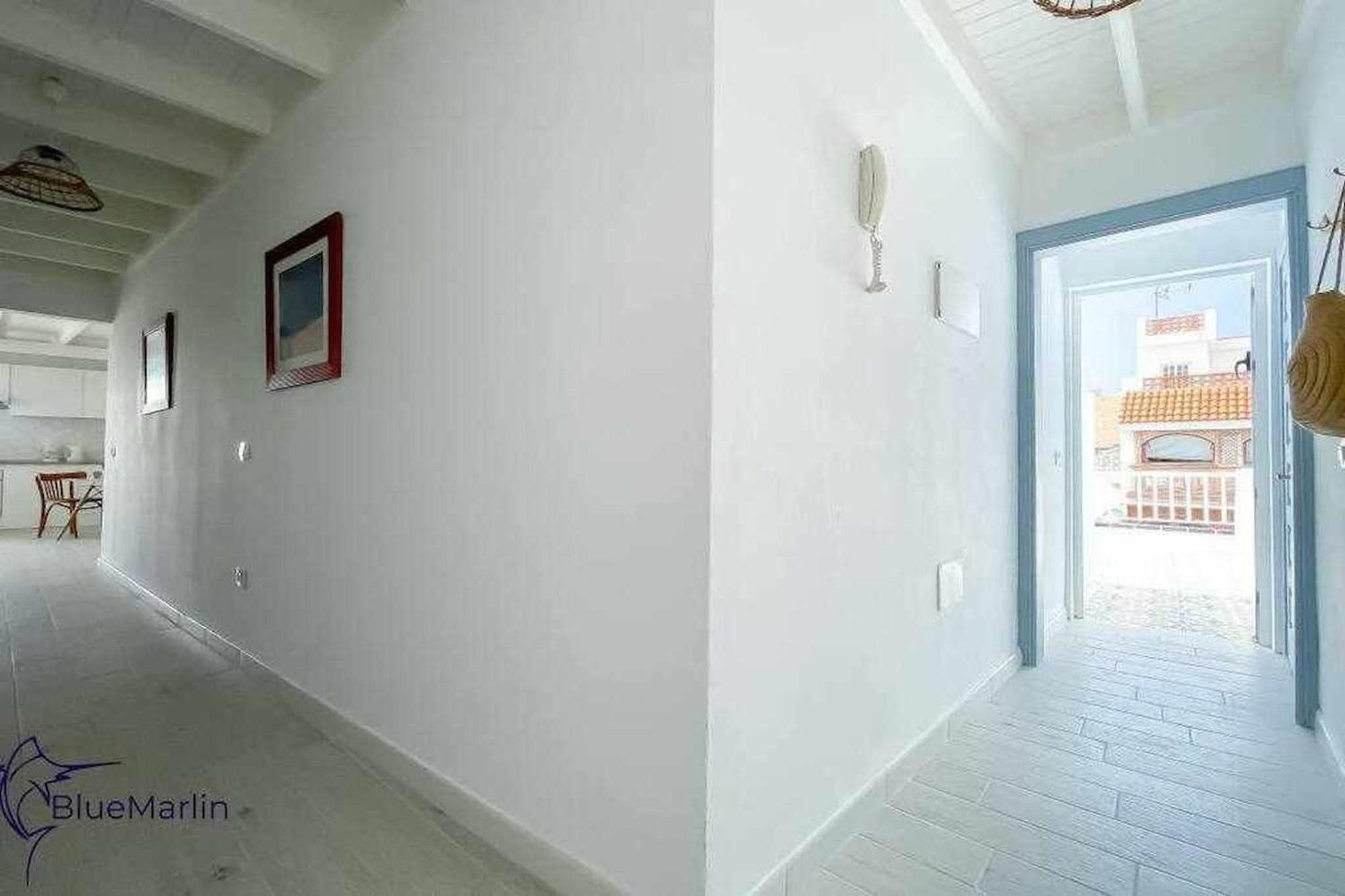 Апартаменты B-Rent Bluemarlin Boutique Sea View Коральео Экстерьер фото