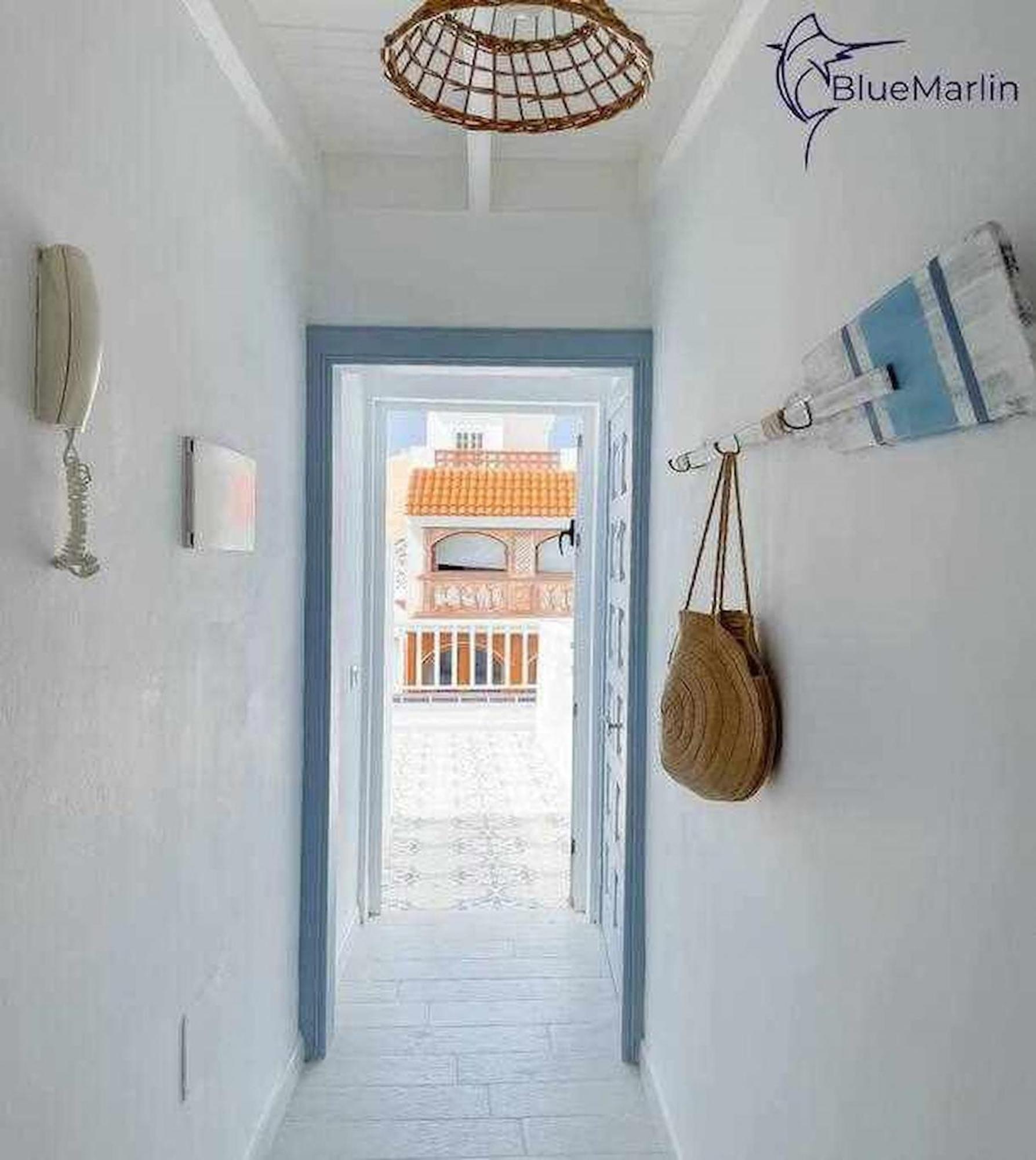 Апартаменты B-Rent Bluemarlin Boutique Sea View Коральео Экстерьер фото